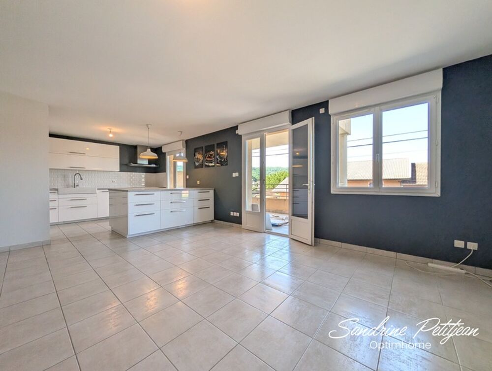 A vendre Appartement T4 91m² - 3 chambres - Terrasse, Garage, Parking - Ambérieu en Bugey