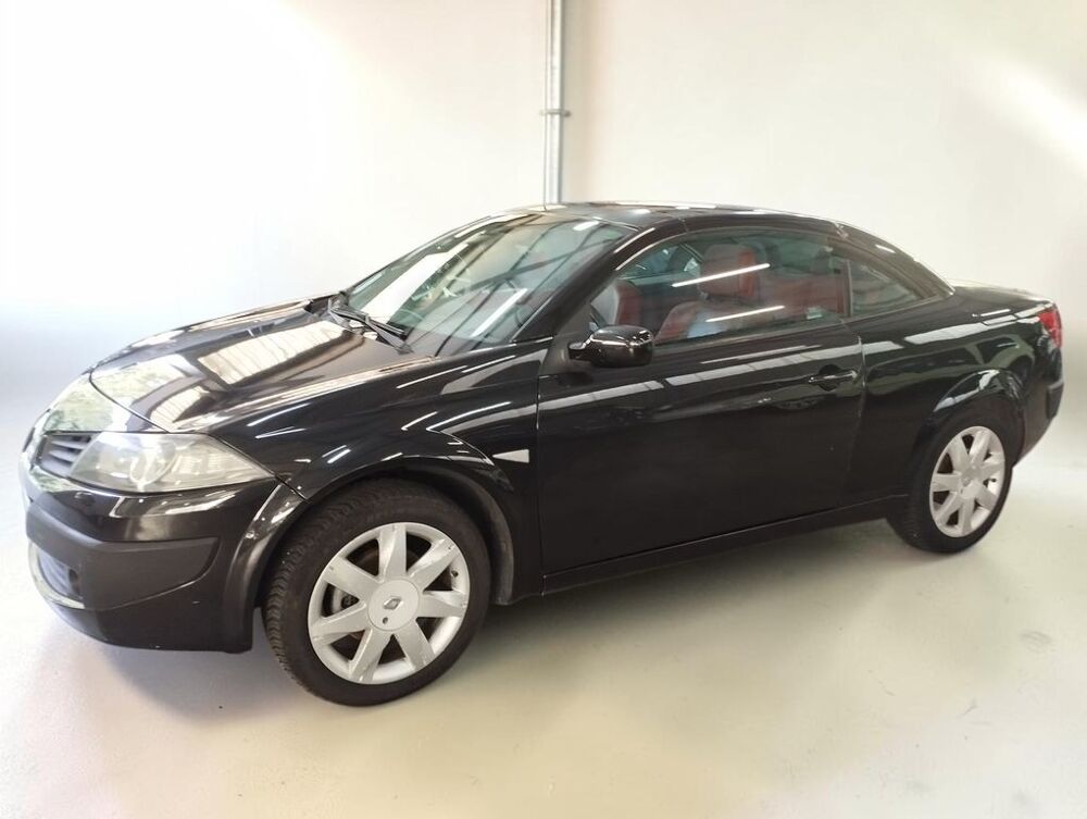 M&eacute;gane II 1.9 DCI 120 LUXE DYNAMIQUE 2P 2006 occasion 06640 Saint-Jeannet