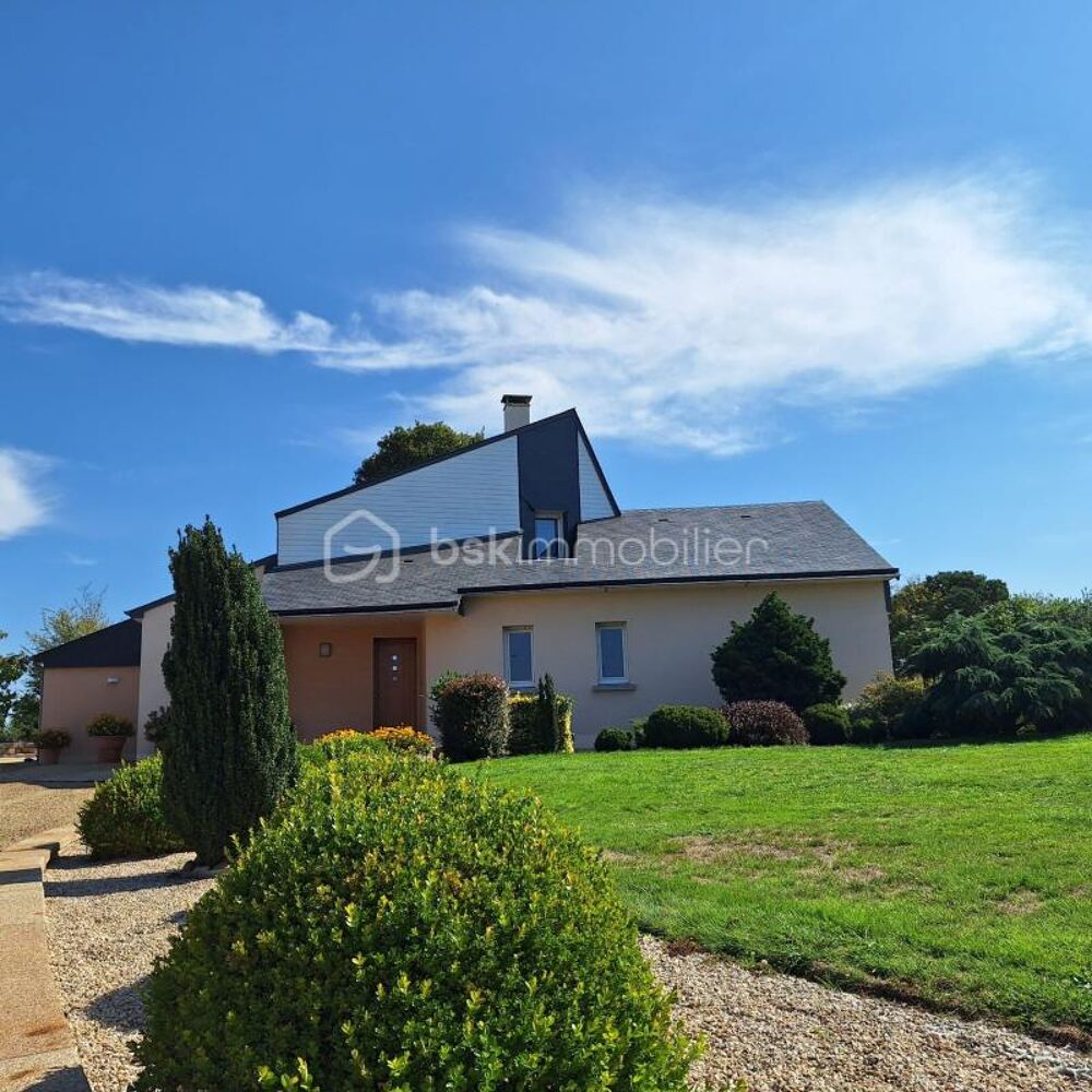 Maison 8 pièces 166 m² · à Commer · 166 m² · 363 500 €