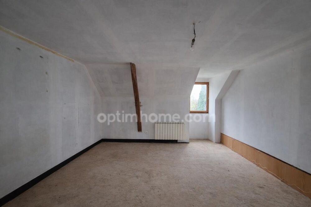 Vente Maison Maison de village d'environ 115 m², 3 pièces avec potentiel d'évolution à Ferrière-Larçon (37350) Ferriere larcon
