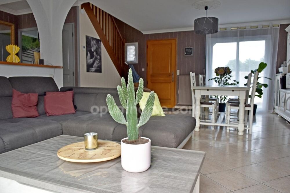 Vente Maison PLEUCADEUC 56140, 150m2 habitables, jusqu'à 7 chambres, jardin sans vis à vis et commodités à pied Pleucadeuc