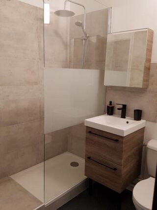  Appartement à louer 1 pièce 33 m²