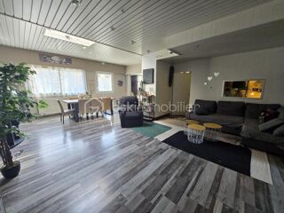 Maison  vendre 6 pices 230 m