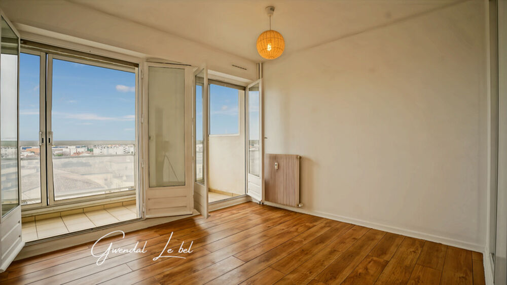 Appartement T3 rénové de 70 m² Nîmes centre