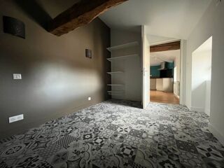  Appartement à louer 4 pièces 107 m²