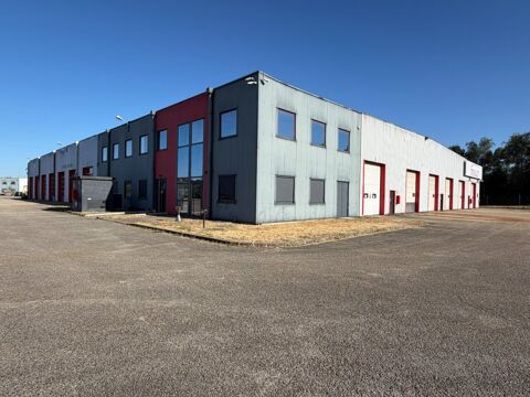 A VENDRE - ENSEMBLE IMMOBILIER A VOCATION INDUSTRIELLE 8712500 01340 Attignat