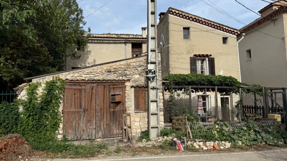 Maison à vendre 7 pièces (84) - 210m2 couverts dont 97m2 actuellement habitables