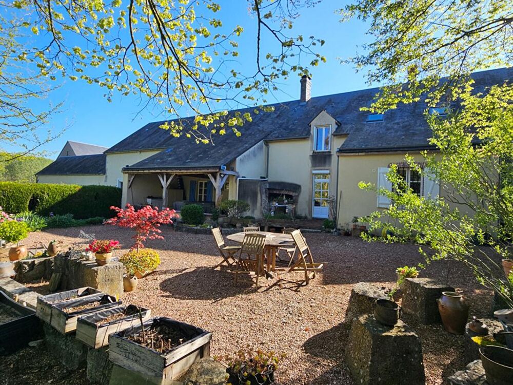 Vente Maison Ancienne FERME en excellent état, à Moulins-sur-Yèvre Moulins sur yevre