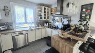  Villa  vendre 6 pices 131 m