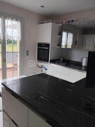  Propriété/château à vendre 5 pièces 92 m²