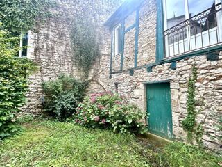  Maison  vendre 7 pices 348 m