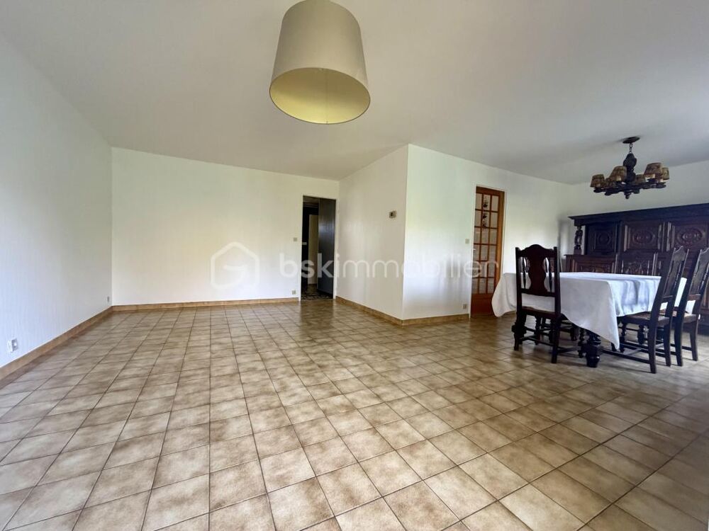 Vente Maison En impasse , Maison 4 chambres - sous sol total Cesson