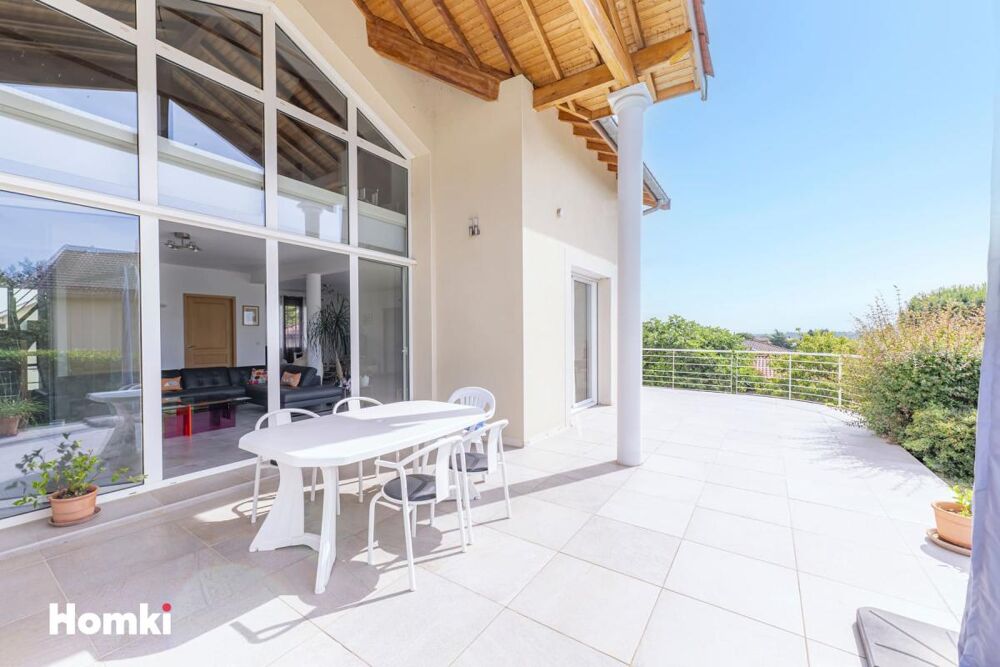 à vendre  Propriété/château Vernaison (69390)