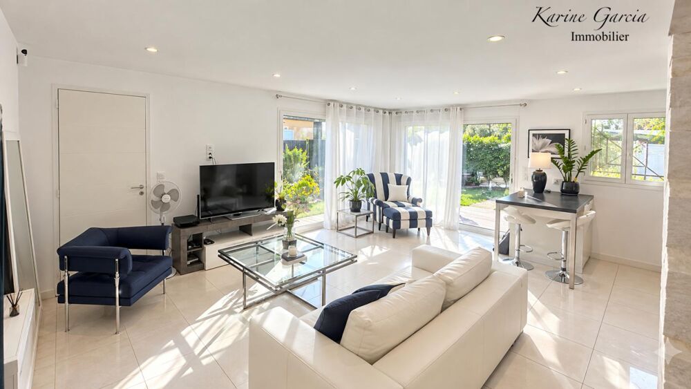 Vente Maison SANARY SUR MER - A 10 MINUTES A PIED DU PORT - MAISON INDIVIDUELLE 106 M² - TERRAIN 133 M² - GARAGE 27 M² Sanary sur mer