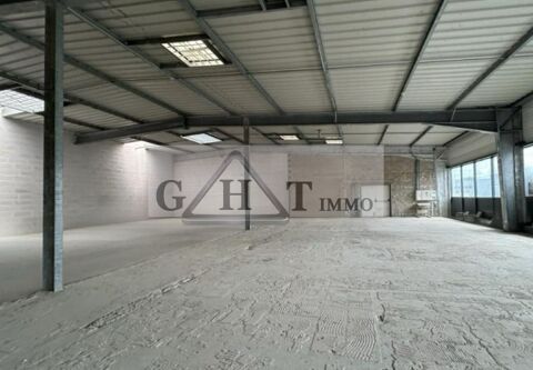 À LOUER  Bureaux au R+1 , 500 m² à Nanteuil-lès-Meaux 5230 77100 Nanteuil les meaux