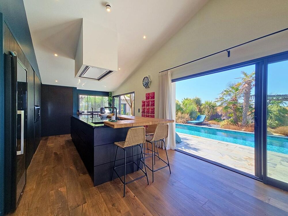 à vendre  Villa L'Houmeau (17137)