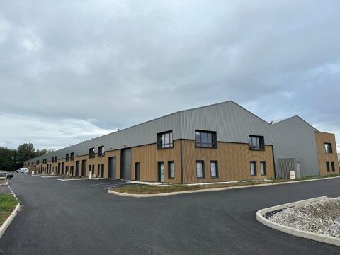 Local d'activit&eacute; &agrave; vendre BOURGOIN JALLIEU (38), local d'une surface totale de 234 m&sup2; dont 182 m&sup2; d'activit&eacute;, 26 m&sup2; de bureaux a 321600 38300 Bourgoin jallieu