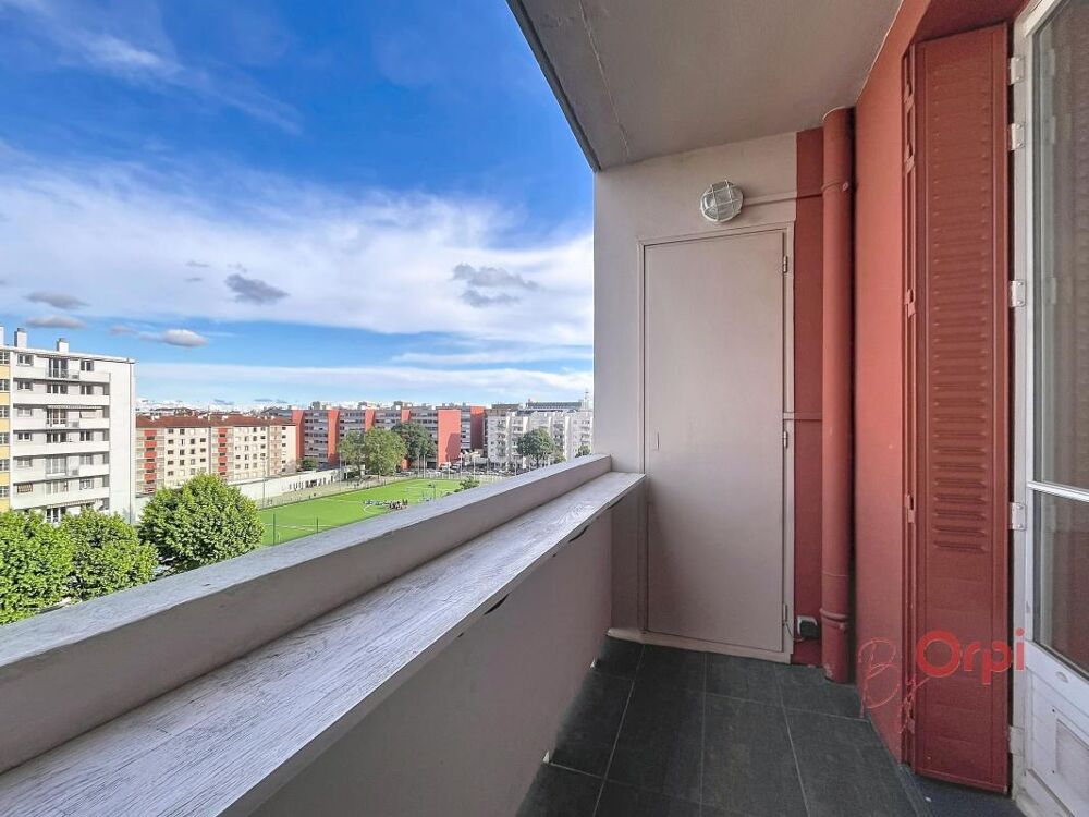 Villeurbanne  Au coeur du quartier Gratte-Ciel