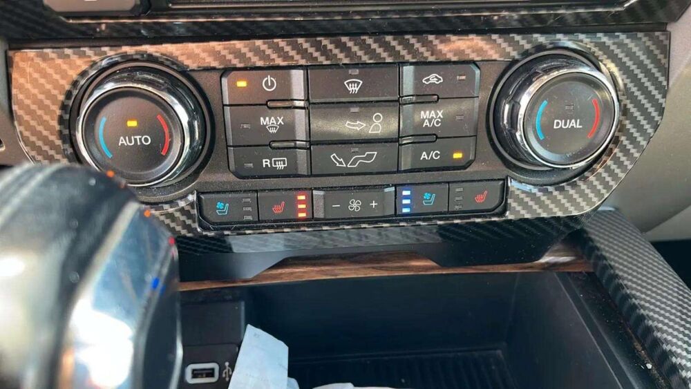 Divers Raptor 400 ch V6 • Essence 4x4 Cam&eacute;ra CarPlay Si&egrave;ges chauffa 2019 occasion 33600 Pessac
