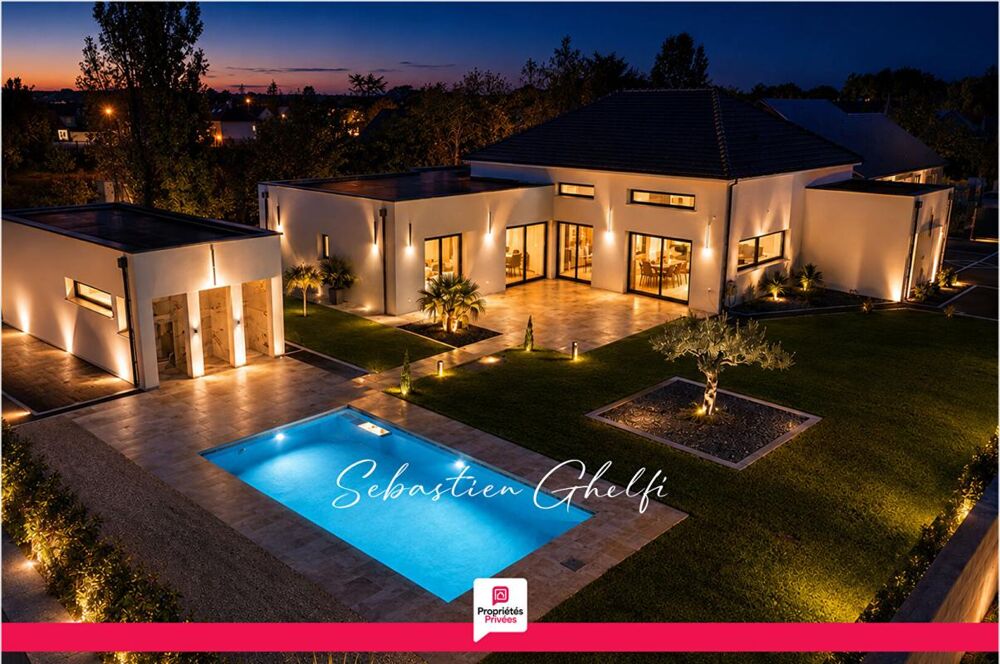 Vente maison de prestige 9 pièces 220 m² - Vue 2