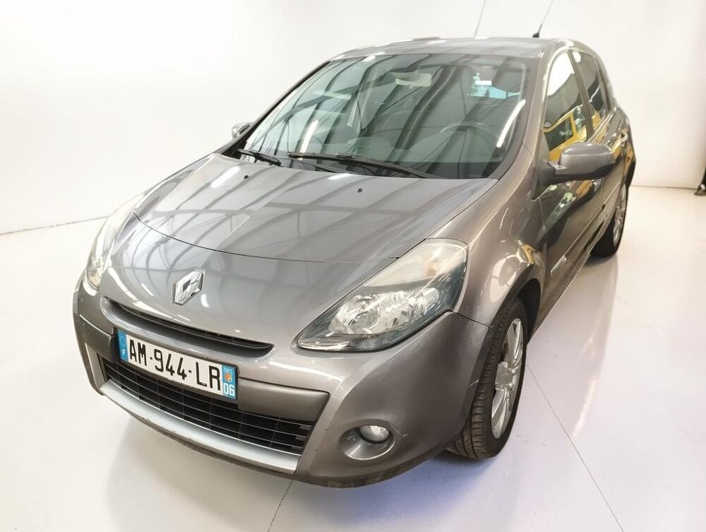 Clio III 1.5 DCI 85 EXCEPTION 5P 2010 occasion 06640 Saint-Jeannet