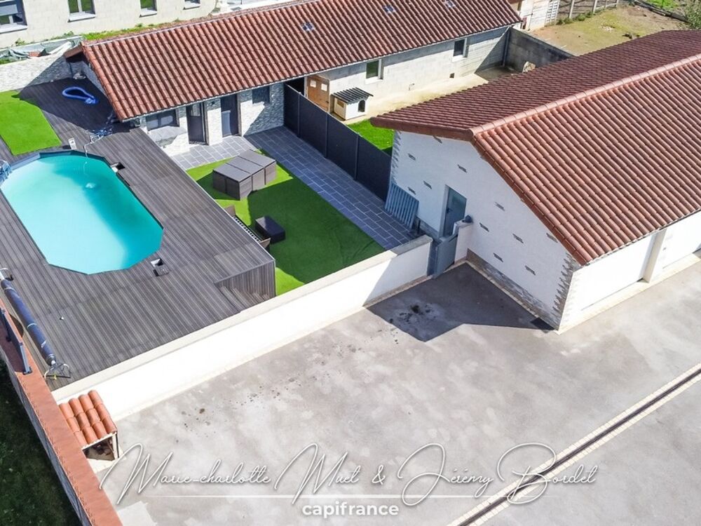 Grande maison familiale avec logement indépendant, garages et dépendances