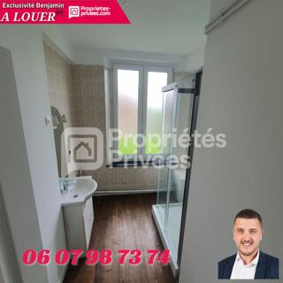  Appartement à louer 4 pièces 93 m²