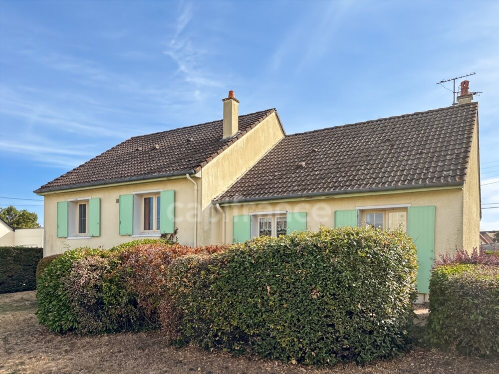 Maison à vendre vieux bourg ALLONNES (72) maison sur sous sol 3 chambres