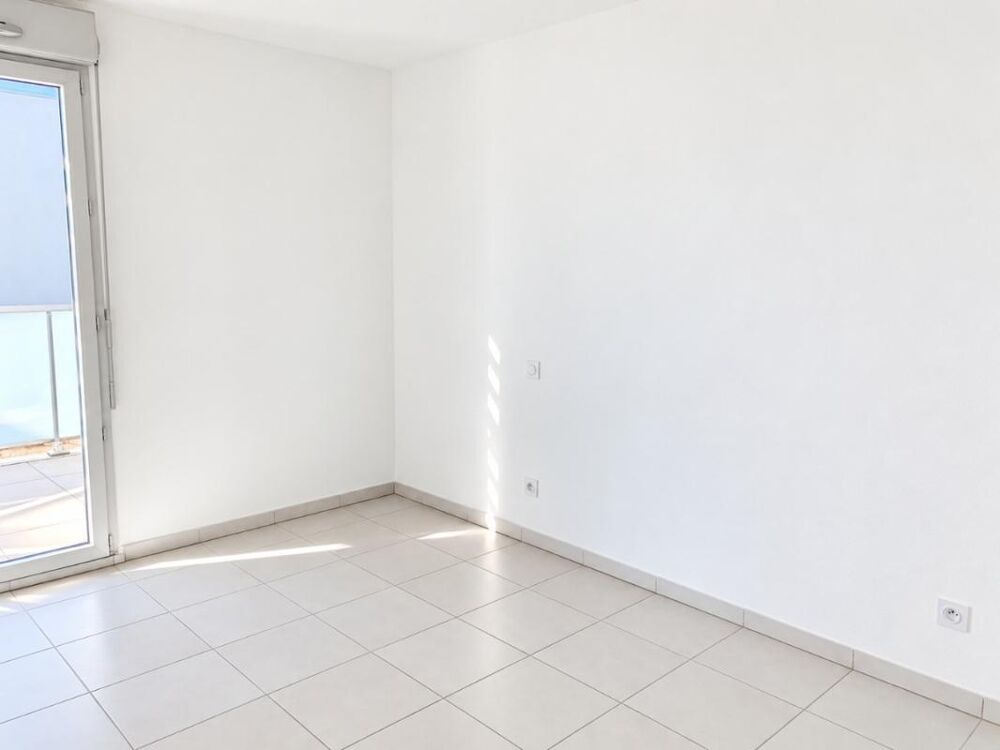 Location Appartement T2 avec balcon et parking à MEZE Meze