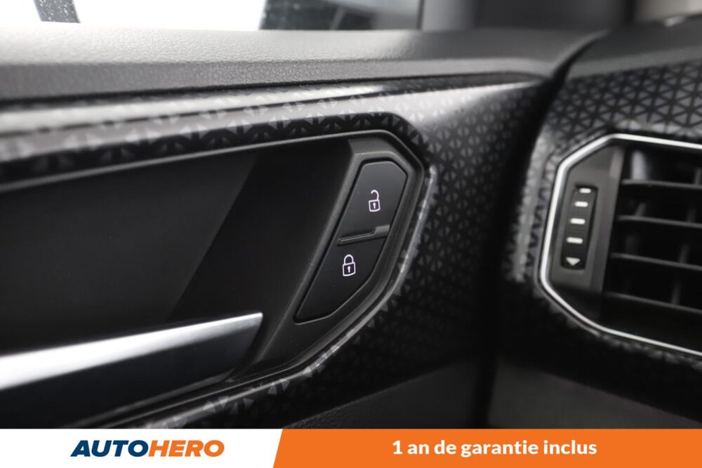 T-Cross 1.0 TSI R-Line DSG 110 ch 2021 occasion 92130 Issy-les-Moulineaux