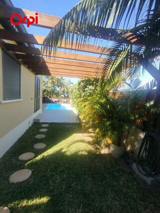  Villa à louer 4 pièces 116 m² Saint louis