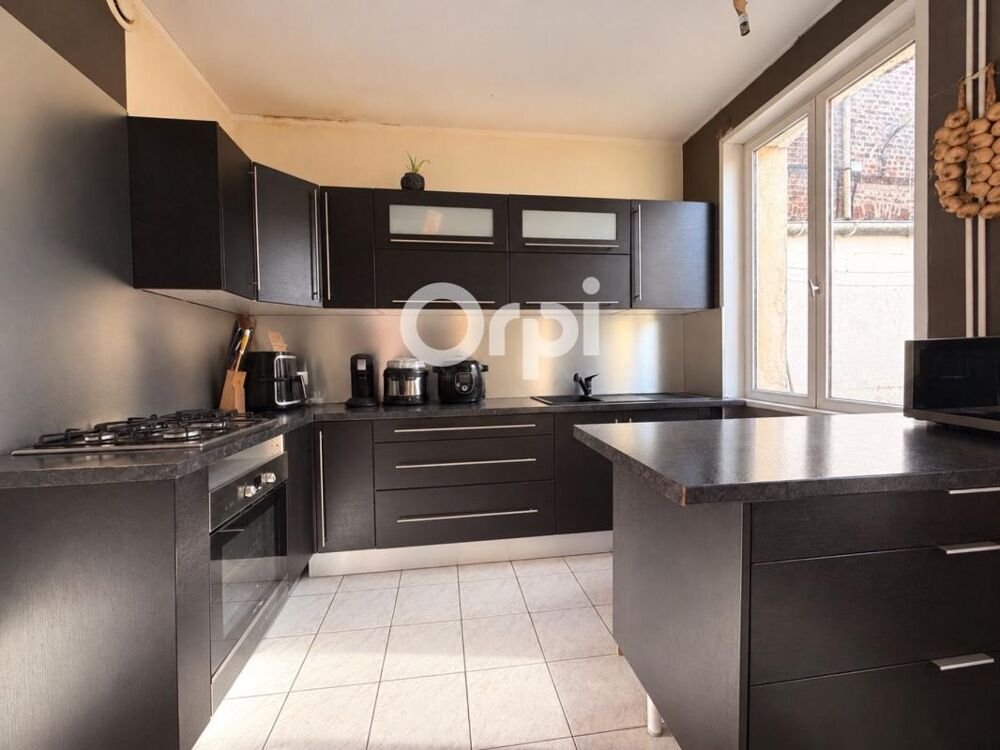 Maison 100m2, 3 chambres, cour