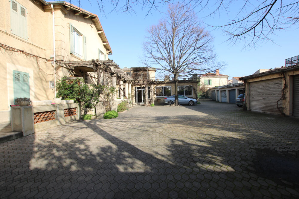 Vente Immeuble RARE ENSSEMBLE IMMOBILIER PROCHE REMPART Avignon