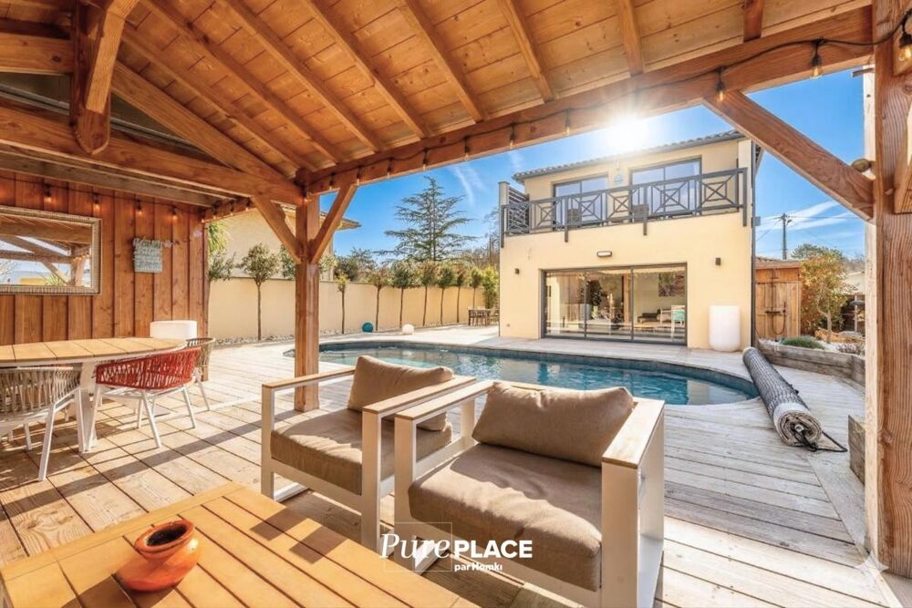 Vente Maison Maison/Villa T7 de 199 m²  33470 Le teich