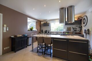  Maison � vendre 12 pi�ces 300 m�