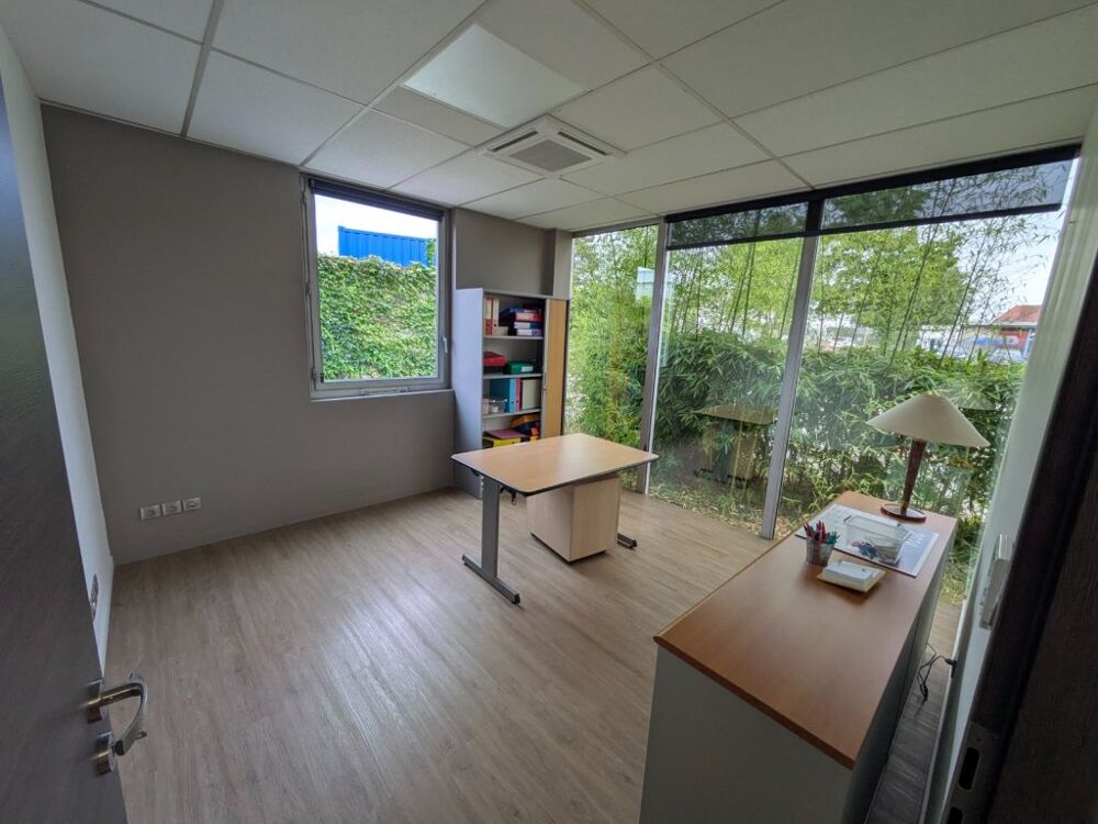   Bureau 