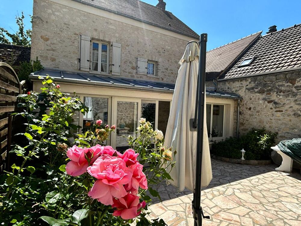 CHARMANTE MAISON EN PIERRES COMPLETEMENT RENOVEE !