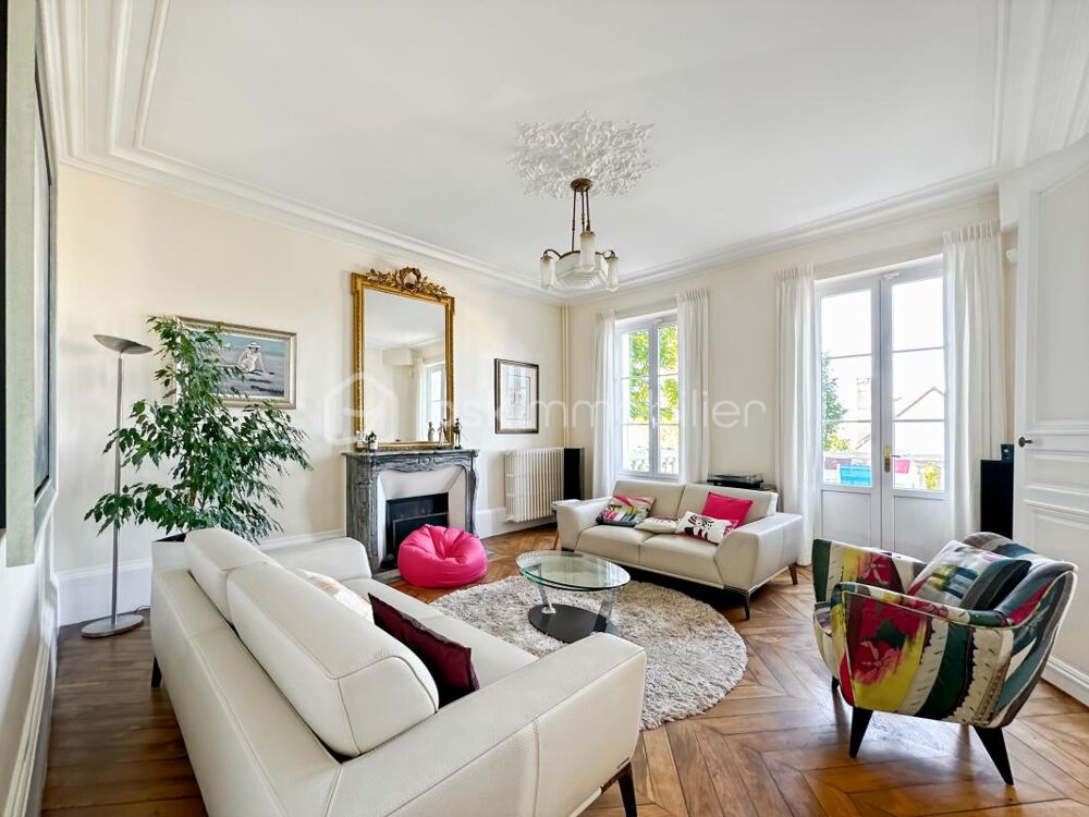 Maison bourgeoise 233 m2 - 5 chambres - sous-sol - jardin