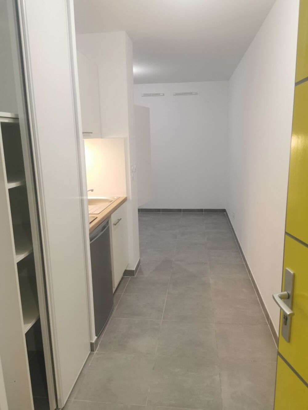 Location Appartement Studio avec parking � la garde - R�sidence LA RELEVE La garde