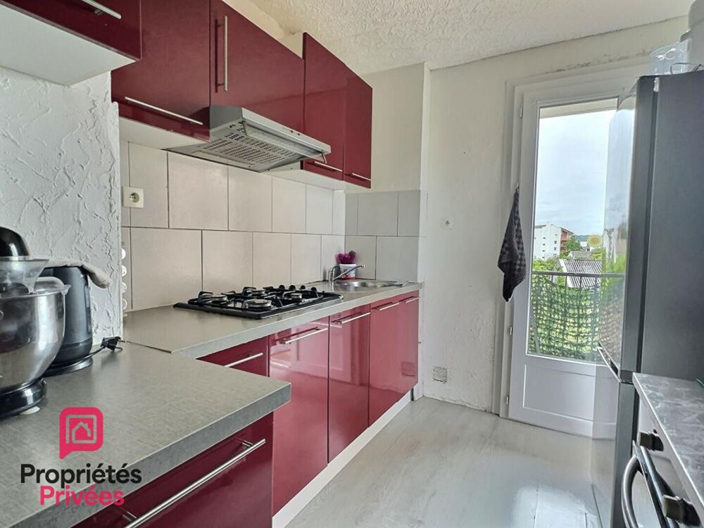 T4 traversant 67 m² - double balcon - vendu loué - rénovation globale énergétique absorbée
