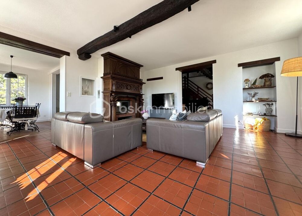 À vendre  Demeure de caractère avec grand terrain à seulement 15 minutes de Meaux + STUDIO INDEPENDANT 333m2