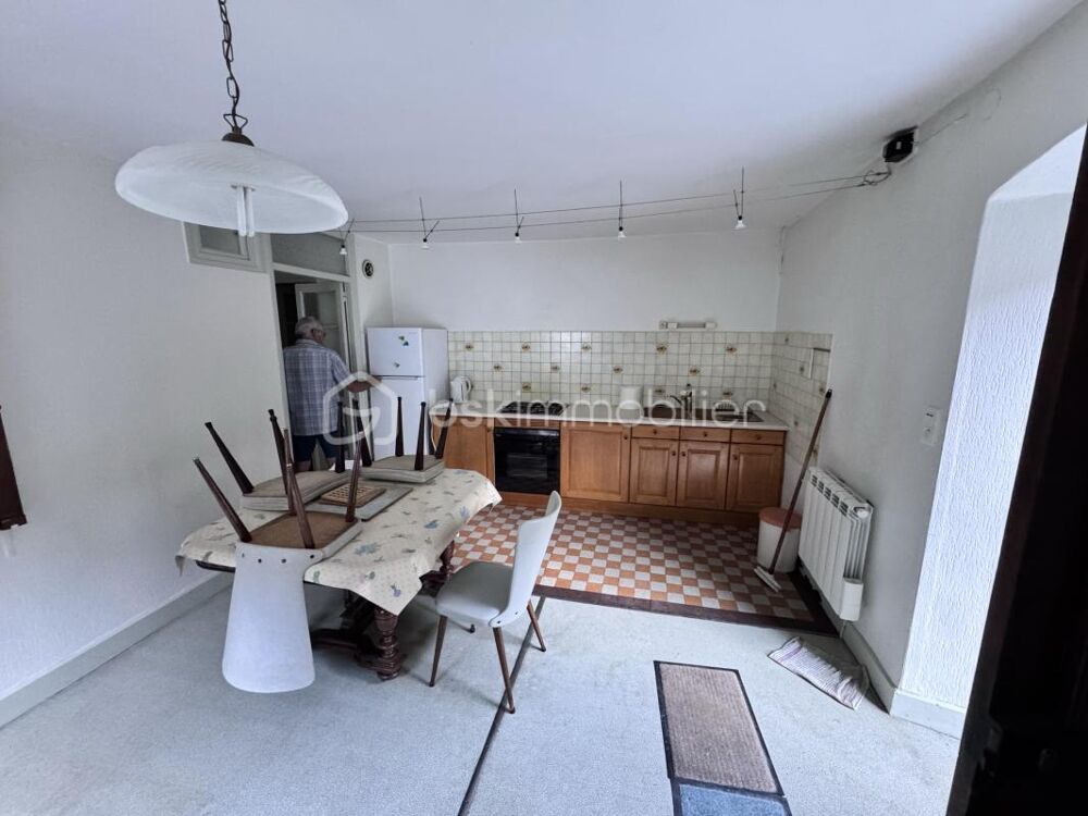 Vente Maison MAISON. 131 m². Beau potentiel de réhabilitation Saint ferreol