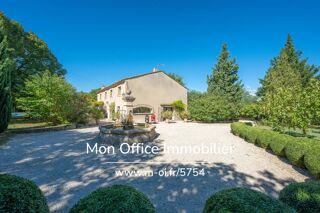  Proprit/chteau  vendre 9 pices 300 m