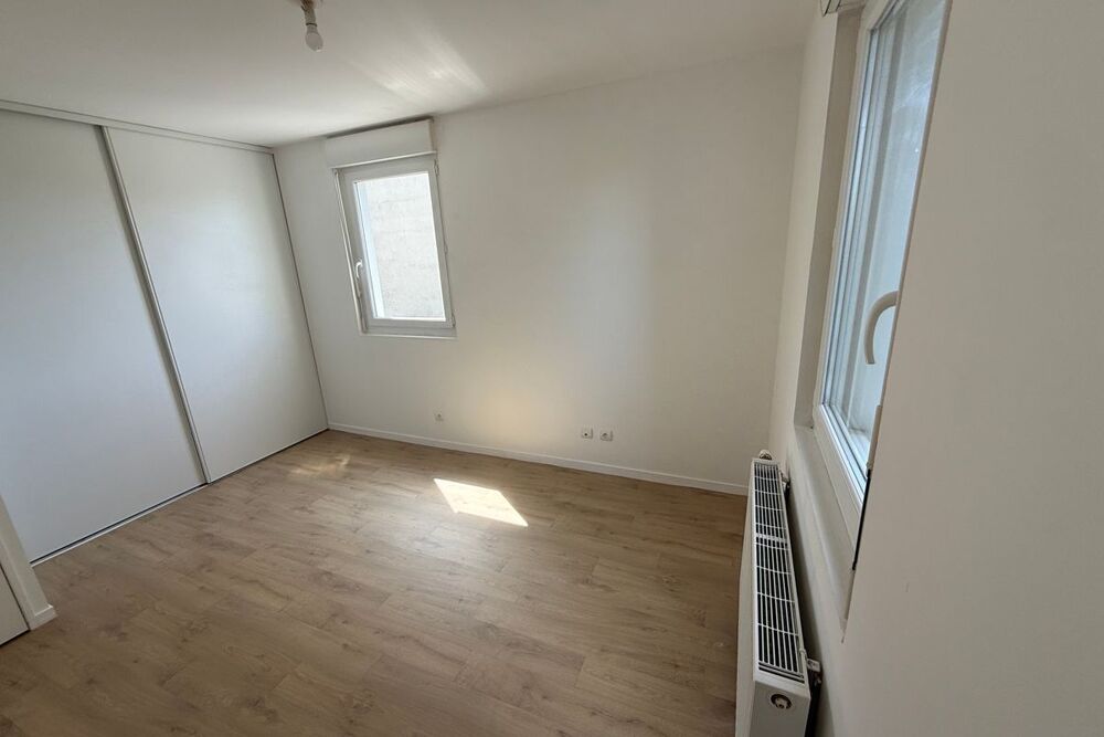 Vente Appartement T3 de 71 m² à Saint-Priest, Carré Rostand au prix de vente de 143 200 € Saint priest