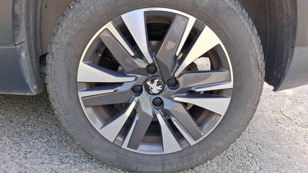 2008 I 1.5 BlueHdi 100 Allure 2019 occasion 35890 Bourg Des Comptes