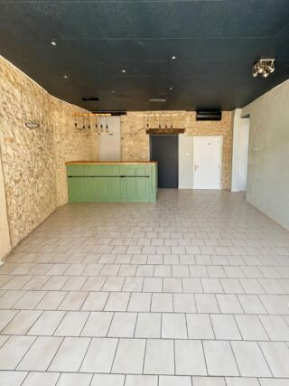  Immeuble à vendre 11 pièces 306 m²