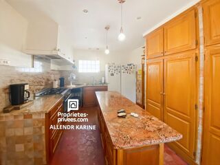  Maison à vendre 11 pièces 220 m²