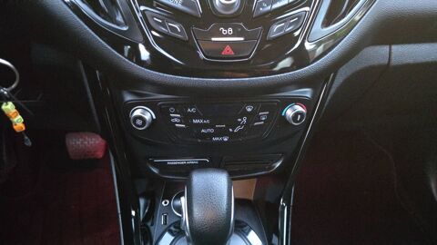 B-max 1.6 Ti 105 VCT6 Titanium 2016 occasion 38000 Grenoble