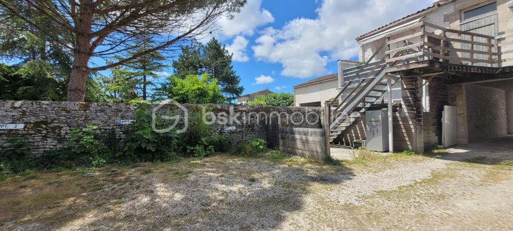 APPARTEMENT 2 PIECES, TERRASSE ET PARKING PRIVATIF