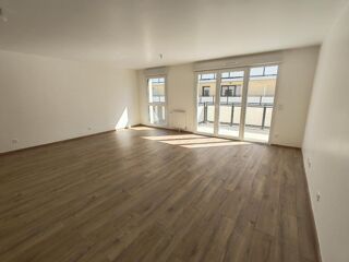  Appartement à louer 3 pièces 74 m²